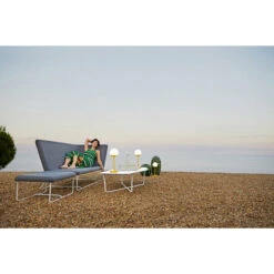 Lampe FERMOB Mooon! - Miel 11 Lampe FERMOB Mooon! - Miel -Fermob 5302 lampe mooon miel 4 min