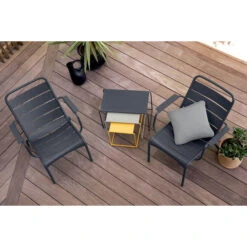 Lot De 3 Tables Basses Gigognes FERMOB Oulala - Carbone / Gris Argile / Miel 8 Lot De 3 Tables Basses Gigognes FERMOB Oulala - Carbone / Gris Argile / Miel -Fermob 900901 tables gigognes fermob oulala carbone gris argile miel ambiance