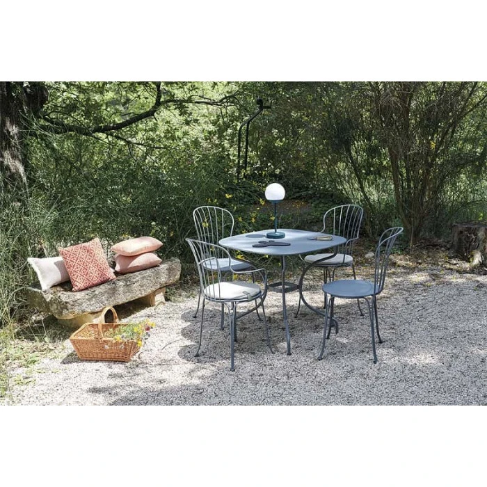 Lampe FERMOB Mooon! - Bleu Acapulco 6 Lampe FERMOB Mooon! - Bleu Acapulco – Image 4