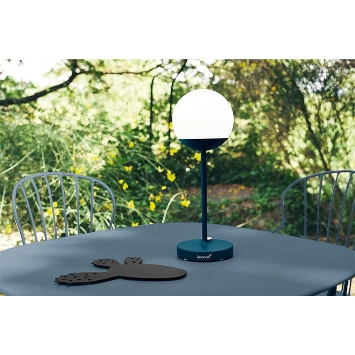 Lampe FERMOB Mooon! - Bleu Acapulco 12 Lampe FERMOB Mooon! - Bleu Acapulco – Image 10