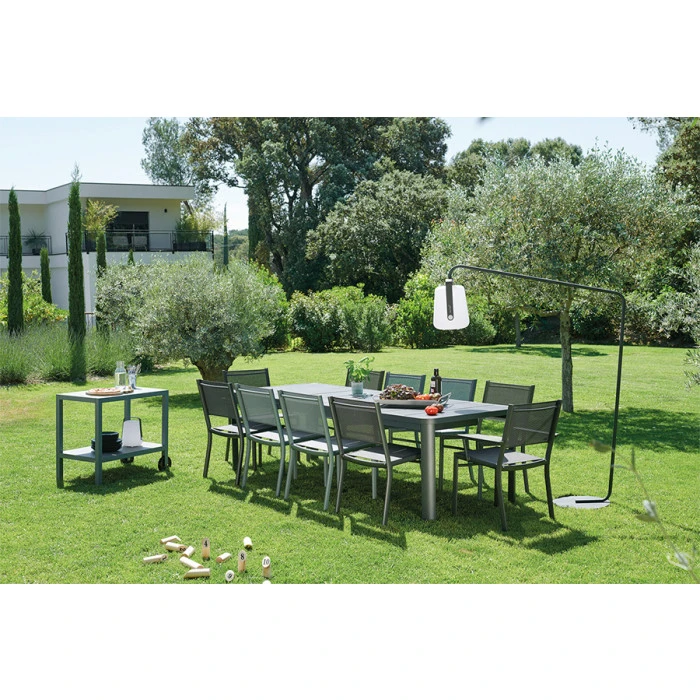 Table De Jardin 10 Personnes Avec 2 Rallonges FERMOB Oléron 155 / 255 X 100 Cm - Romarin 6 Table De Jardin 10 Personnes Avec 2 Rallonges FERMOB Oléron 155 / 255 X 100 Cm - Romarin – Image 4